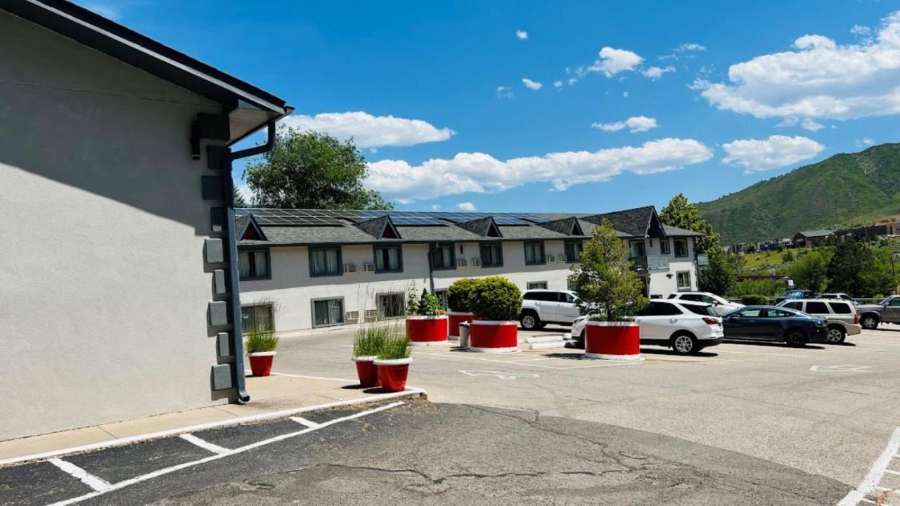 Adventure Inn - Glenwood Springs Buitenkant foto