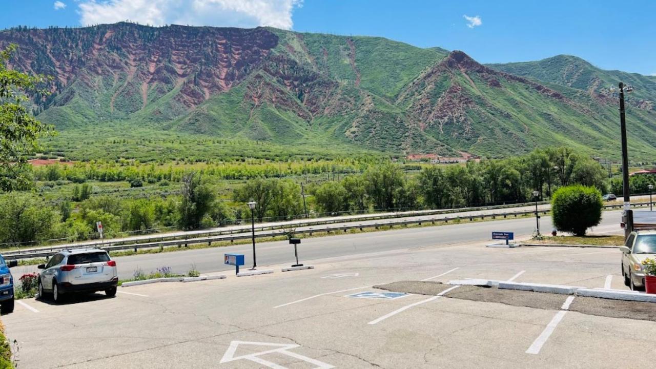 Adventure Inn - Glenwood Springs Buitenkant foto